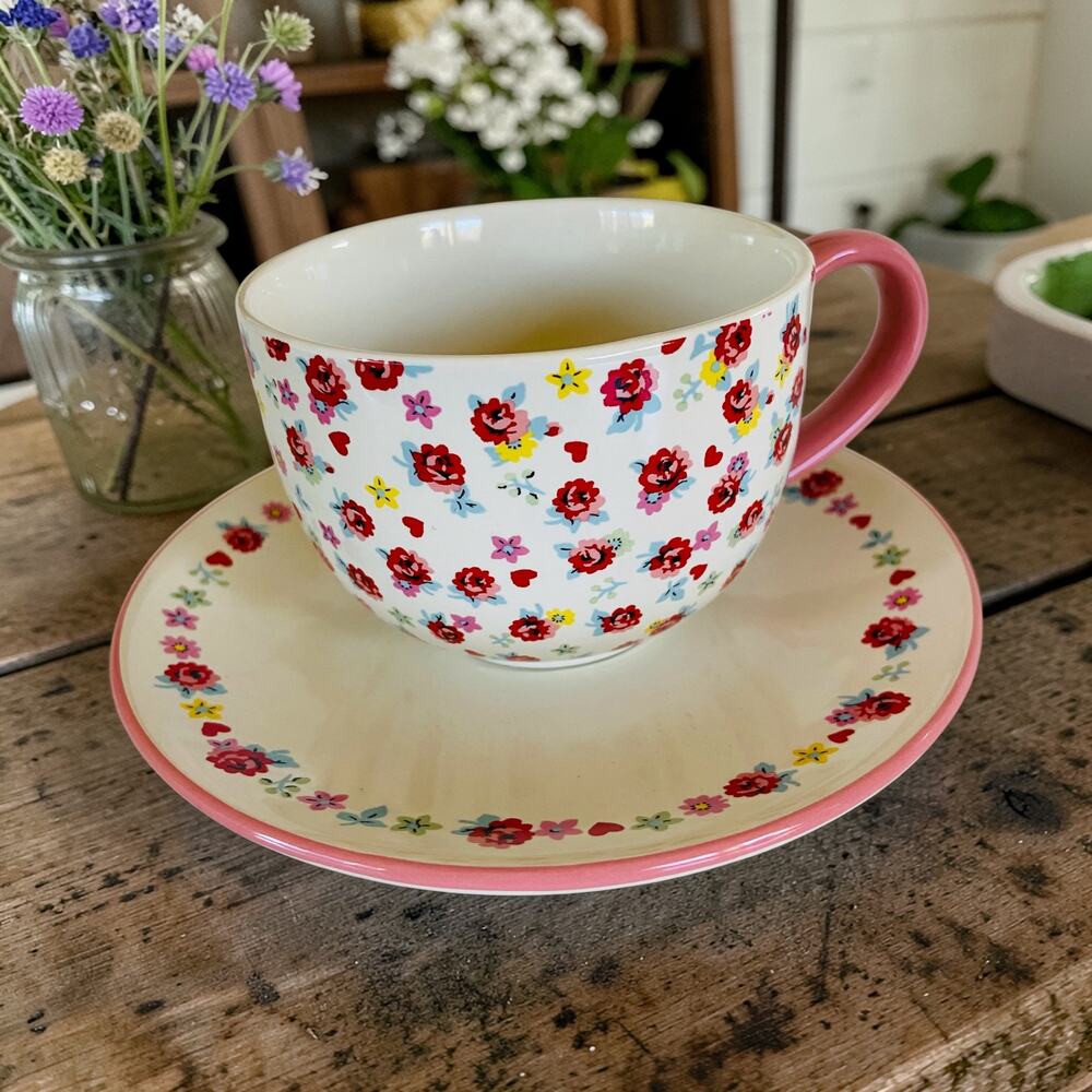 NEW Cath Kidston London Cottage Core Red Pink Yellow Flowers Teacup & Saucer